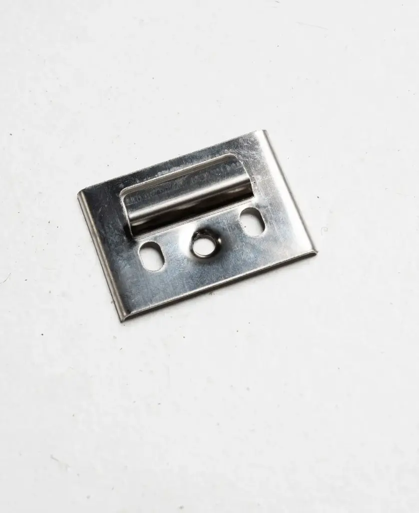 Clips Fijación Exterior Revestimeinto WPC X 100 unidades