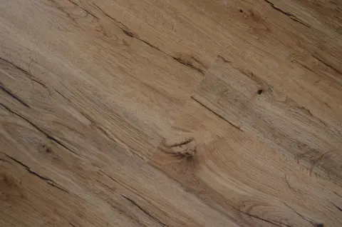 [DRM81025-8] Roble Iruya 1.81 metros por caja